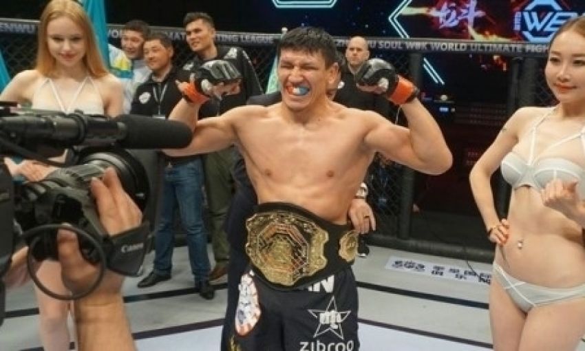 Куат Хамитов: «Джейкобс выиграл по раундам. Головкину надо уходить из бокса» 