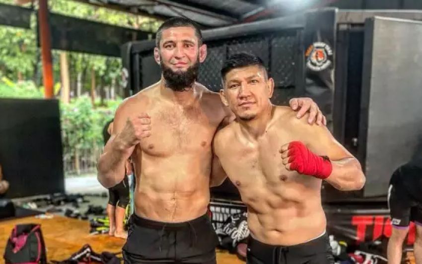 Хамитов завершил подготовку к следующему бою: "Спасибо Tiger Muay Thai за теплый прием и за хорошие тренировки"