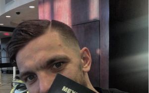 Боксер Иван Редкач получил мексиканский паспорт