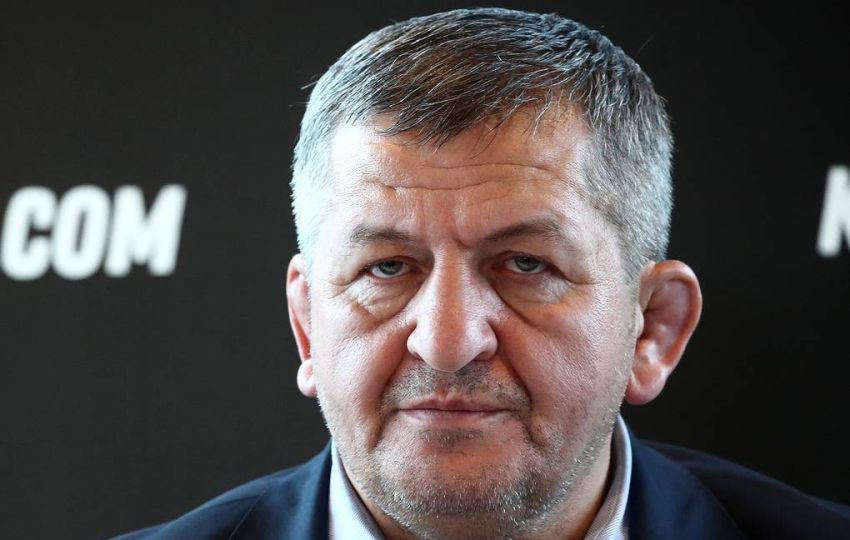 Госпитализированный Абдулманап Нурмагомедов рассказал о своем состоянии здоровья