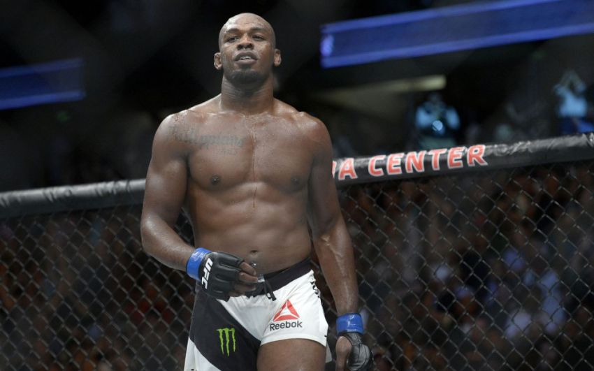 Дэн Харди: "В UFC нет бойца, который способен превзойти Джона Джонса в плане техники"