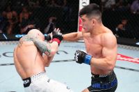Кевин Вальехос нокаутировал Джоша Эмметта в первом раунде на UFC Fight Night 269
