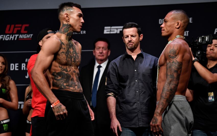 Видео боя Андре Фили - Шэймон Мораес UFC on ESPN+ 13
