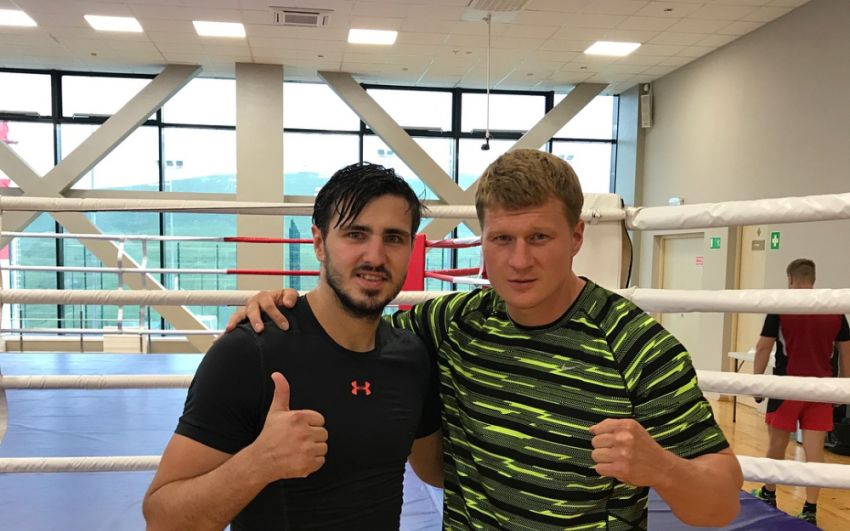 Александр Поветкин и чемпион GLORY Артём Вахитов в Кисловодске