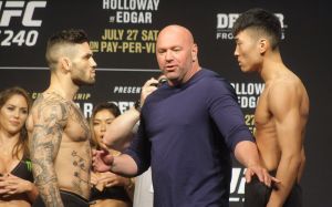 Видео боя Гэвин Такер - Сеунгву Чой UFC 240