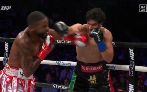 Гильберто Рамирес сохранил титулы WBA и WBO в бою с Юниэлем Дортикосом