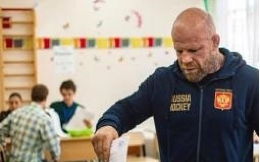 Боец Джефф Монсон стал депутатом