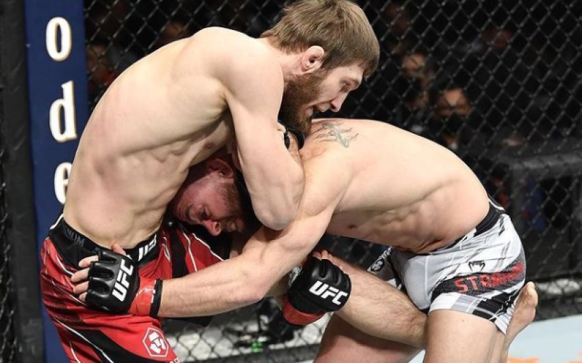 Саид Нурмагомедов за 47 секунд победил Стэманна на UFC 270