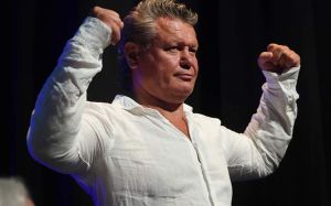 Тактаров сказал, что к бою Фьюри и Нганну надо относиться легко: "Посмотрели — и можно забыть"