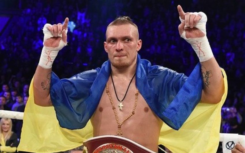 Усик победил Гловацки и стал чемпионом мира