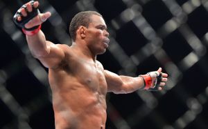 Франсиско Тринальдо бросил вызов Эдсону Барбозе после победы на UFC on ESPN+ 22