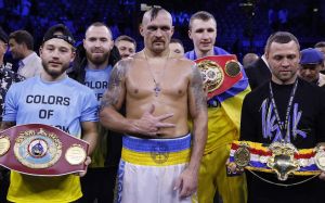 Инсайдер объяснил, почему Александр Усик отказался от титула IBF