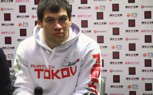 Анатолий Токов победил Александра Шлеменко на турнире Bellator 208