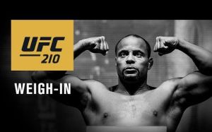 Официальное взвешивание перед UFC 210