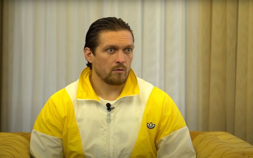 Александр Усик: "Я начал заходить в Direct – такую муть иногда пишут, отправляют меня куда-то"