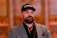 Президент Top Rank назвал соперника Фьюри, в случае победы над Усиком