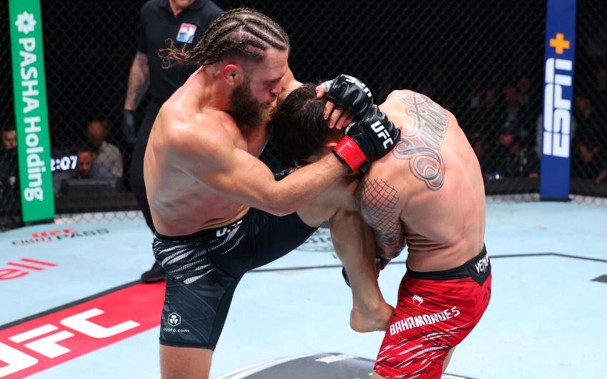 Видео боя Рафаэль Физиев – Игнасио Бахамондес UFC on ABC 8