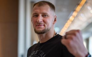 Александр Волков успешно прибыл в Лондон для боя с Аспинэллом