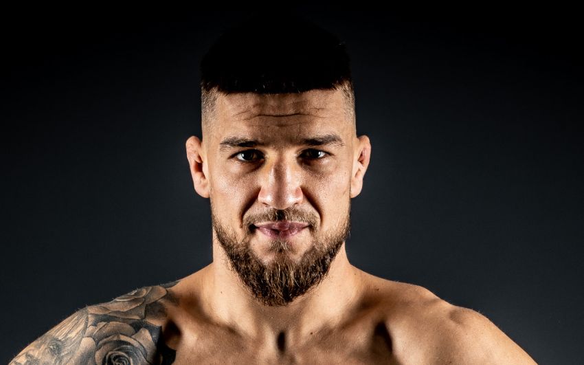 "Амосов всегда является примером". Потеря высказался о чемпионе Bellator