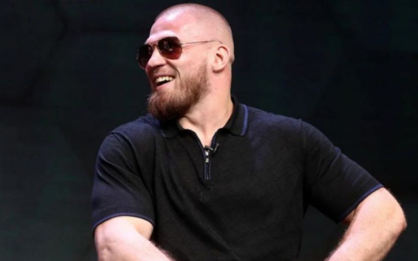 "Братуха, это Gucci!». Топовый боец UFC вогнал в краску Артема Резникова
