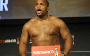 Результаты взвешивания турнира UFC 241: Даниэль Кормье - Стипе Миочич 2