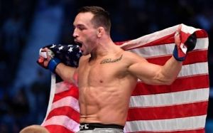 Майкл Чендлер финишировал Дэна Хукера на UFC 257