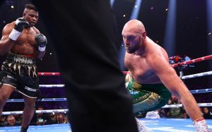 Президент Top Rank объснил, почему Фрэнсис Нганун должен получить матч-реванш с Тайсоном Фьюри