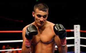 Максим Власов подписал сделку с Top Rank