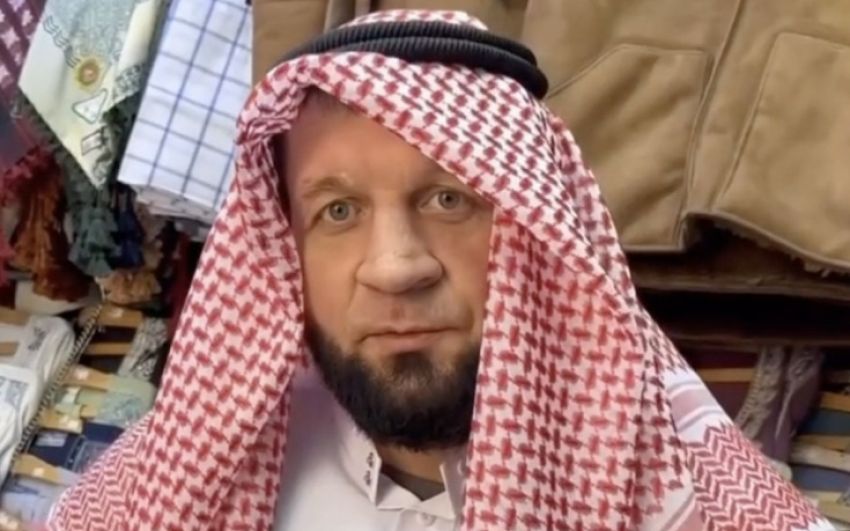 Тренер Магомедалиев уверен, что Емельяненко принял ислам