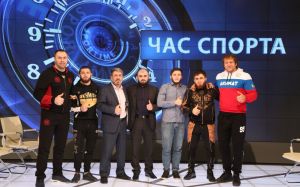 Бойцы клуба "Ахмат" приняли участие в программе "Час Спорта" на телеканале "Грозный"