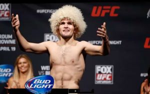 Хабиб Нурмагомедов сделал вес перед турниром UFC 223 в Бруклине