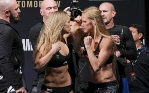 Видео: Взвешивание UFC 193 Роузи - Холм