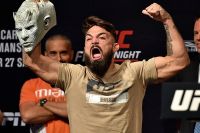Майк Перри подписал контракт с BKFC