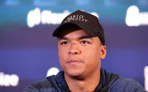 Фабио Уордли назвал двух соперников, с которыми хочет подраться, если не договорится с Усиком