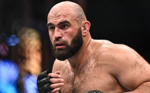 Крис Дакас потребовал убрать Шамиля Абдурахимова из рейтингов UFC