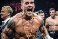 Александр Усик был включен в рейтинг супертяжелого веса по версии The Ring