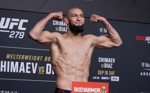 Взвешивание UFC 279: Хамзат Чимаев не уложился в вес перед боем против Нейта Диаса