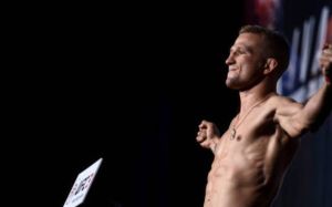 Промоутерские выплаты участникам турнира UFC 227
