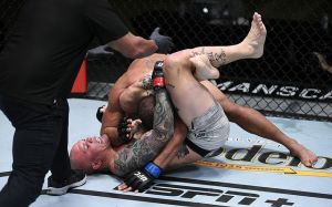 Бонусы турнира UFC on ESPN 18: Энтони Смит - Девин Кларк