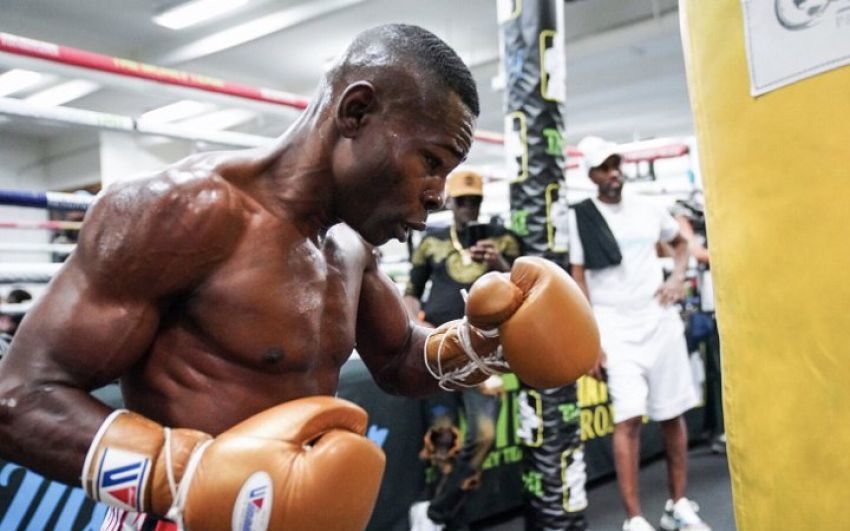 На кону боя Ригондо - Солис будет стоять титул
