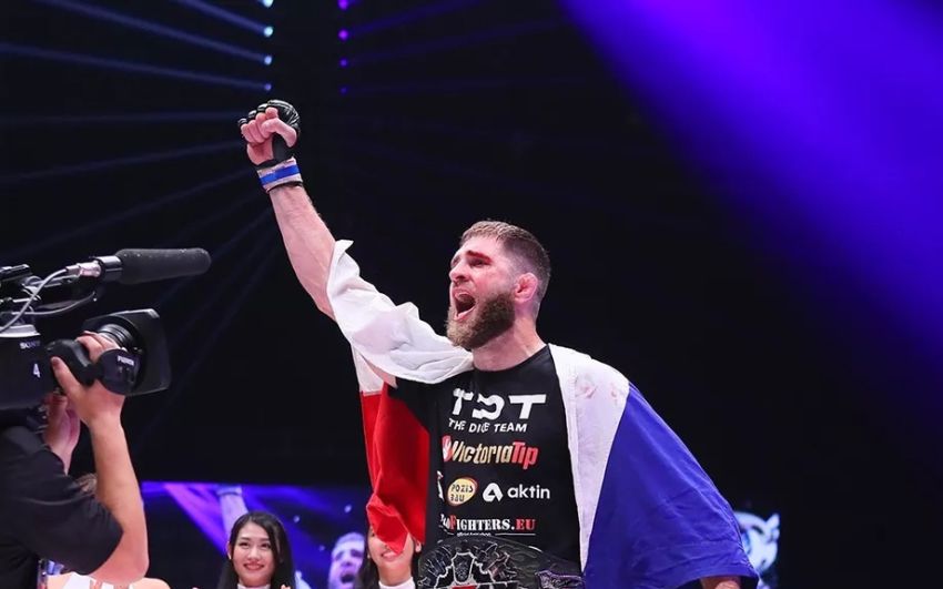 Чемпион Rizin Иржи Прохаска рассматривает бой за титул Bellator с Райаном Бейдером