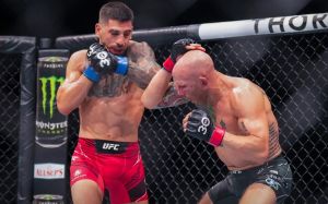 Топурия одержал доминирующую победу над Эмметтом в главном бою UFC on ABC 5