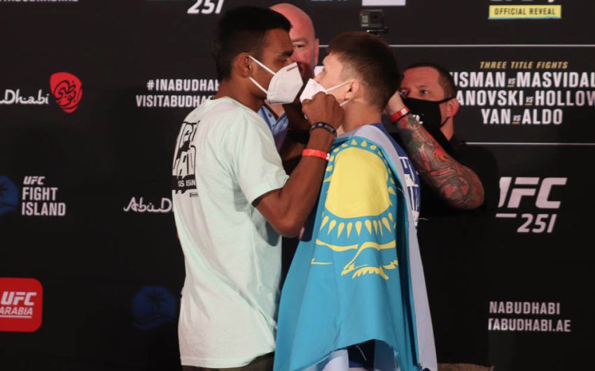 Видео боя Раулиан Пэйва - Жалгас Жумагулов UFC 251