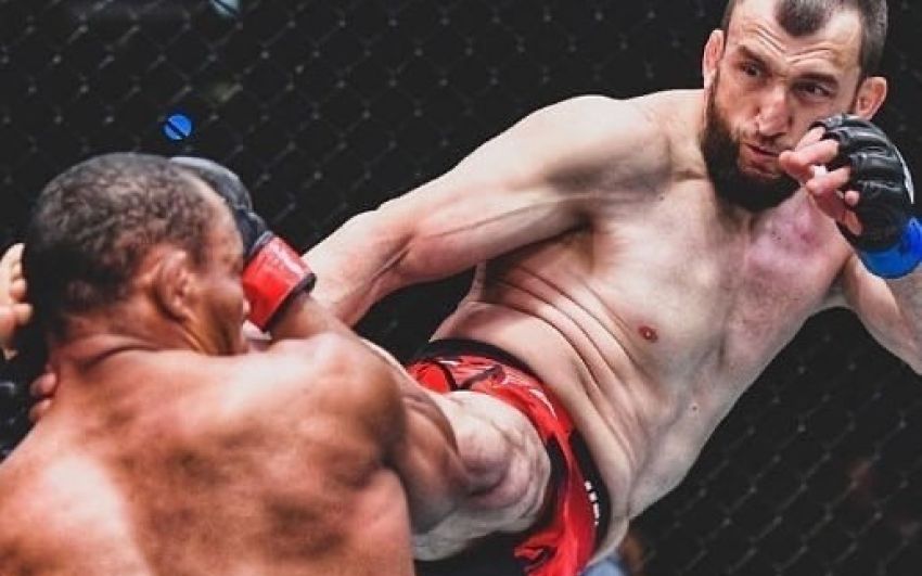 Муслим Салихов победил Франсиско Тринальдо на турнире UFC Fight Night 189