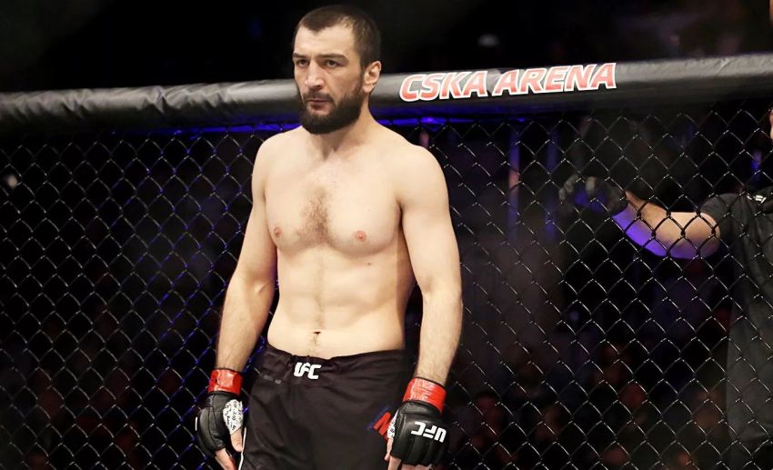 Бой Абубакара Нурмагомедова с Харрисом не состоится на UFC Fight Night 221