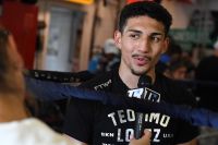 Теофимо Лопес назвал возможные даты боя с Ломаченко