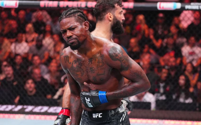 Роман Долидзе побеждает Кевина Холланда, благодаря травме соперника на UFC 307