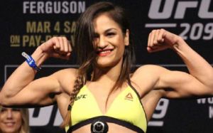 Видео боя Синтия Кальвильо - Перл Гонсалес UFC 210