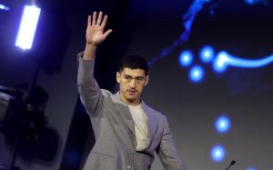 Менеджер Бивола отреагировал на отказ WBO разыгрывать свой титул в бою с Айфертом