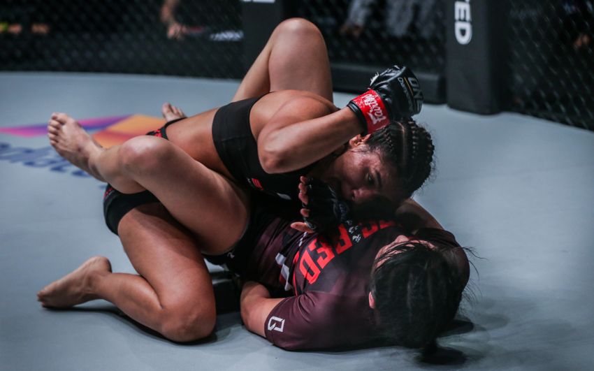 Видео боя Риту Фогат - Чиао Чен Ву ONE Championship King of the Jungle